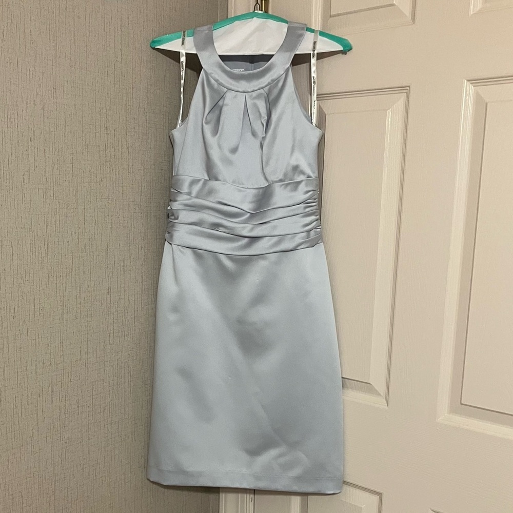 David's Bridal Silver Cocktail / Bridesmaid Dress Style F13277